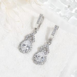 essential jewelry for women