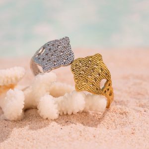 Ocean Series Wide Hollow Wheat Bracelet Jewelry Classic 18k Gold Plated Stainless Steel Contrasting Colors Open Bracelet
