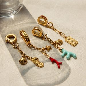 Fashion Summer Jewelry Wholesale DIY Pendant Charm Customized Personalized Shell Charms Stainless Bikini Pendant Button Charms