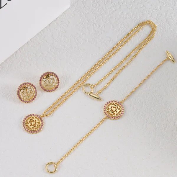 trending men’s necklaces